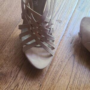 Aldo Beige leather Sandals